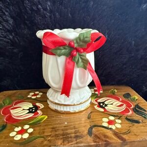 Thomas Kinkade Christmas‎ holiday candle holder Red Ribbon Holly Berries Decor